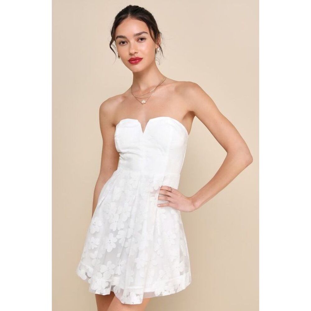 Lulus Distinctly Flirty White Floral Burnout Strapless Mini Dress - Size L